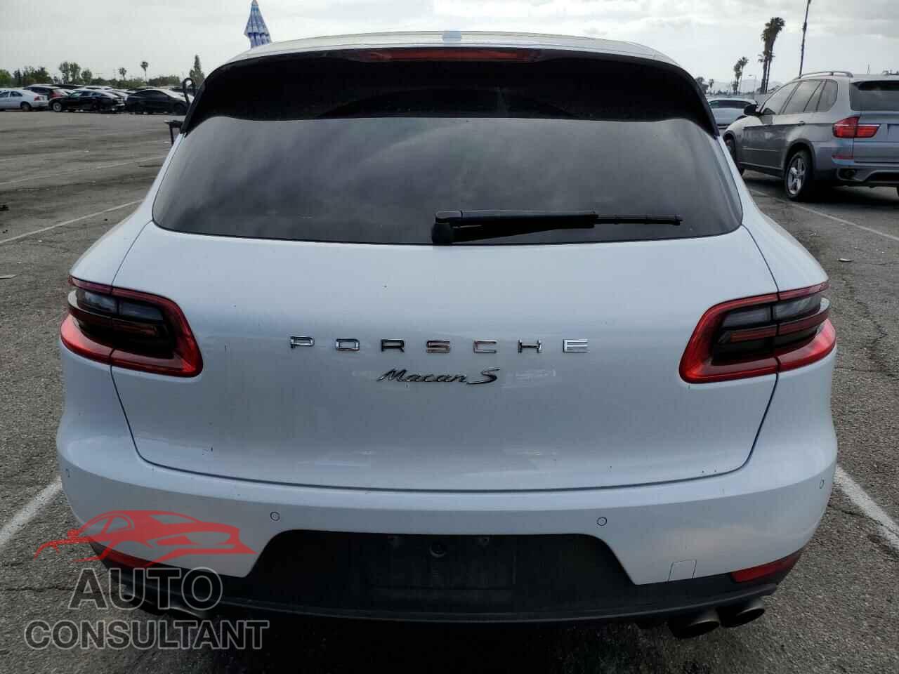 PORSCHE MACAN 2018 - WP1AB2A59JLB38235