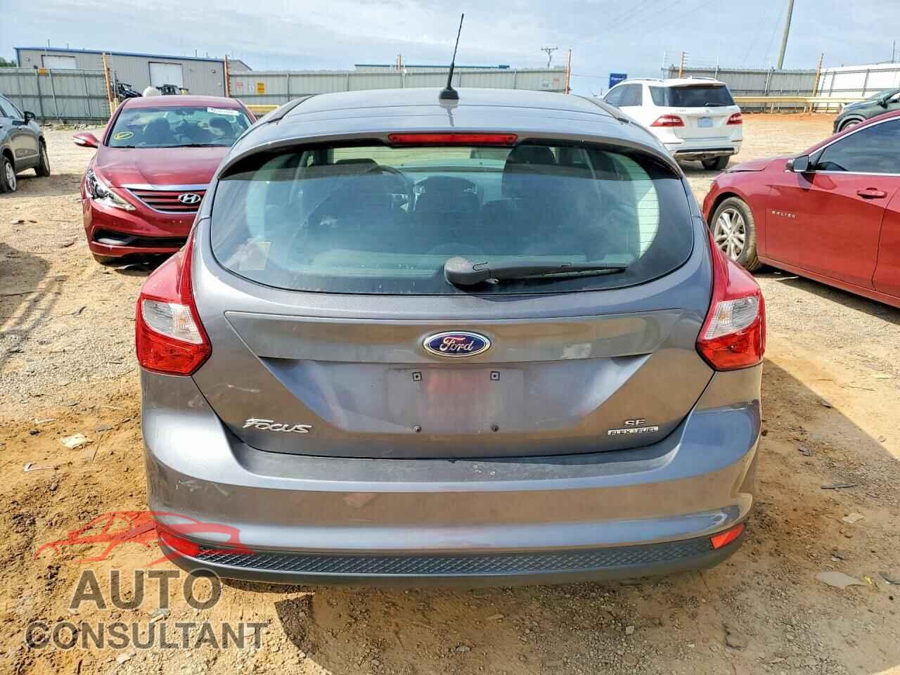 FORD FOCUS 2014 - 1FADP3K21EL298597