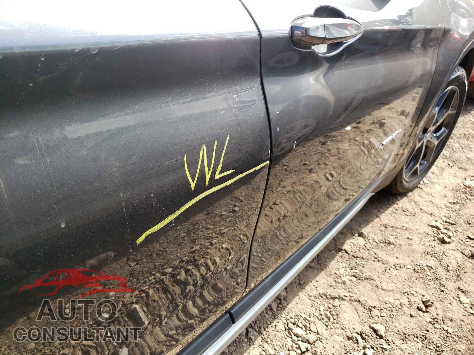 BMW X1 2017 - WBXHT3C30H5F85488