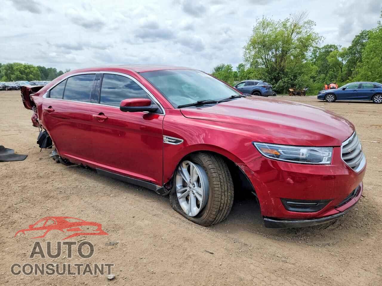 FORD TAURUS 2018 - 1FAHP2E86JG113457