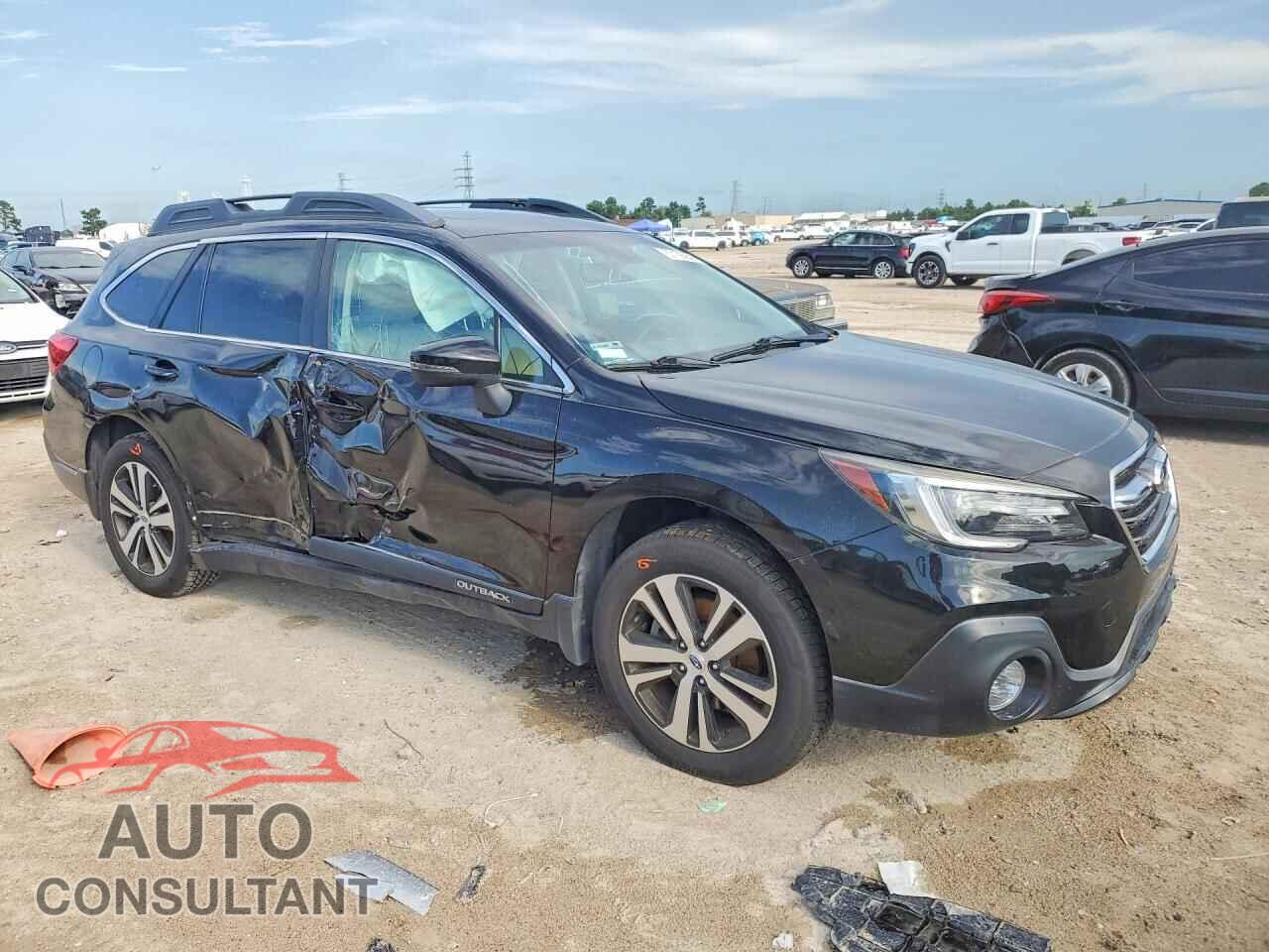 SUBARU OUTBACK 2018 - 4S4BSANC1J3351880
