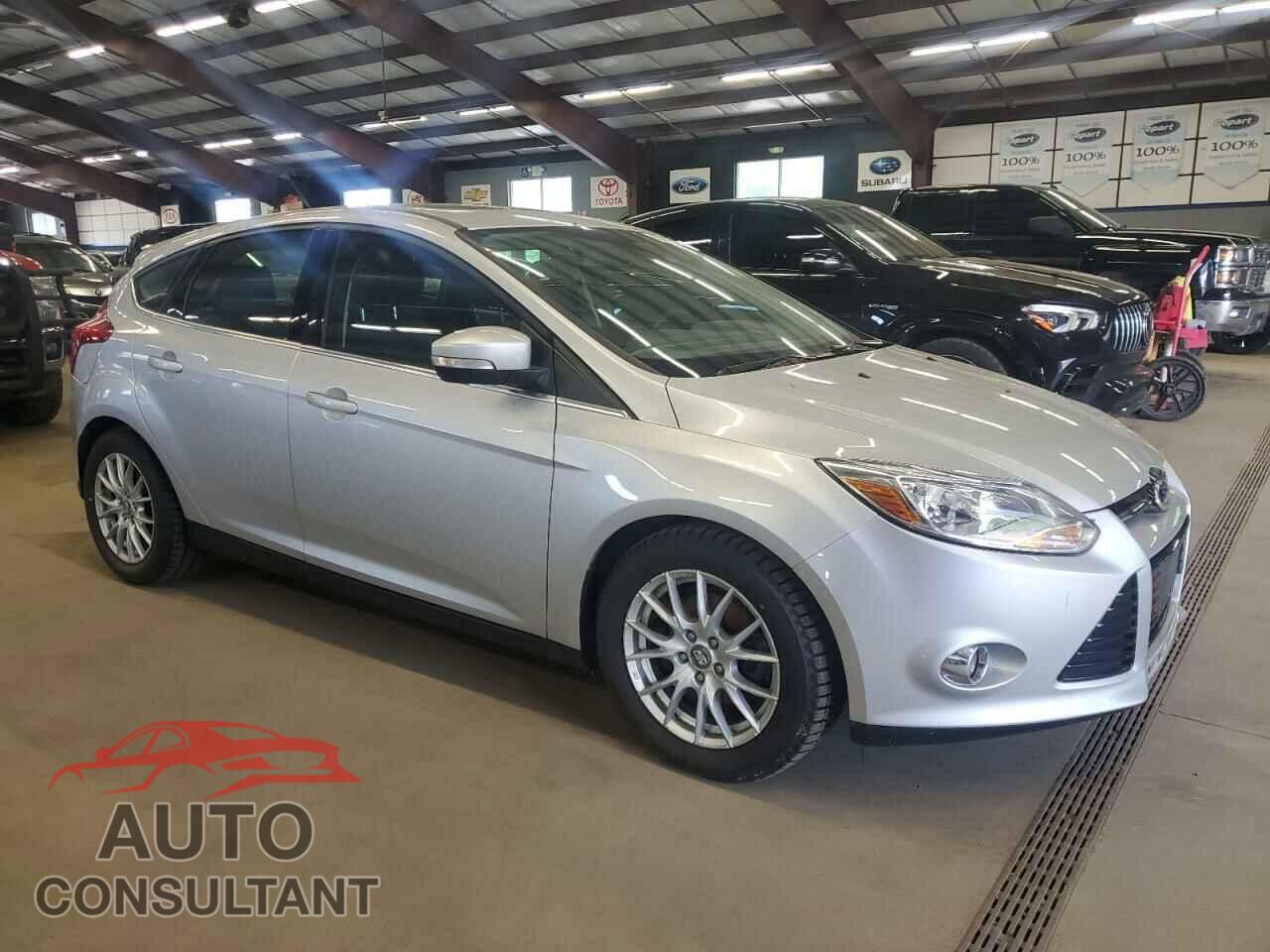 FORD FOCUS 2012 - 1FAHP3M22CL460104