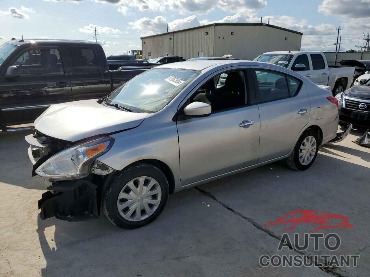 NISSAN VERSA 2019 - 3N1CN7APXKL857048