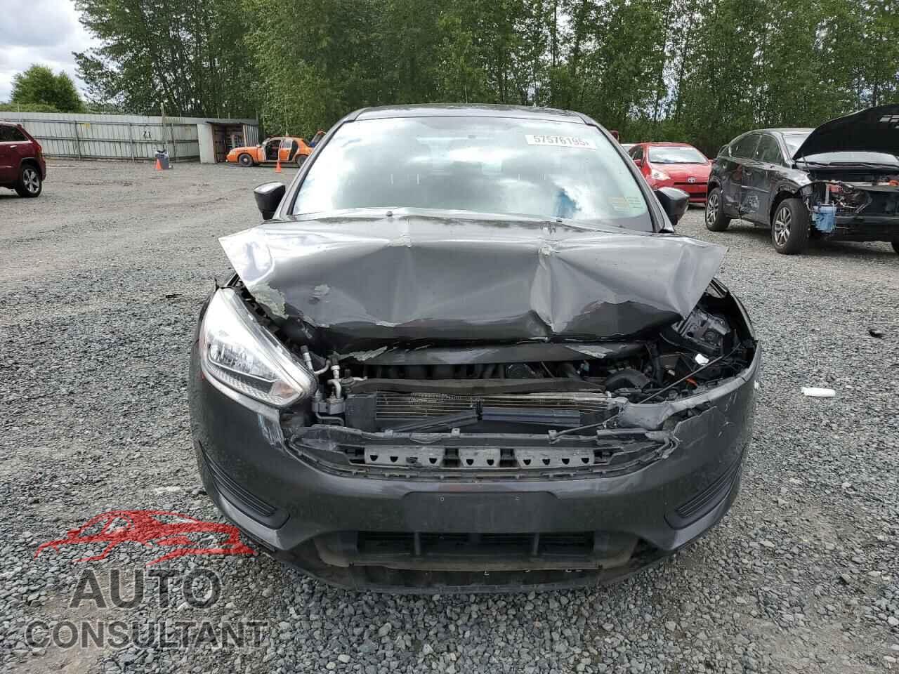 FORD FOCUS 2017 - 1FADP3K24HL314943