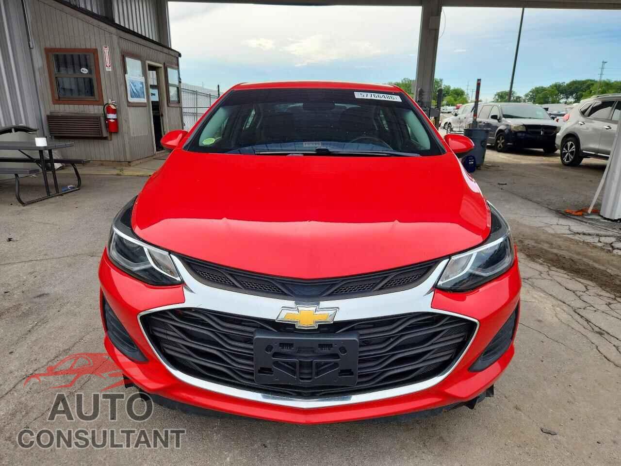 CHEVROLET CRUZE 2019 - 1G1BE5SM0K7113473