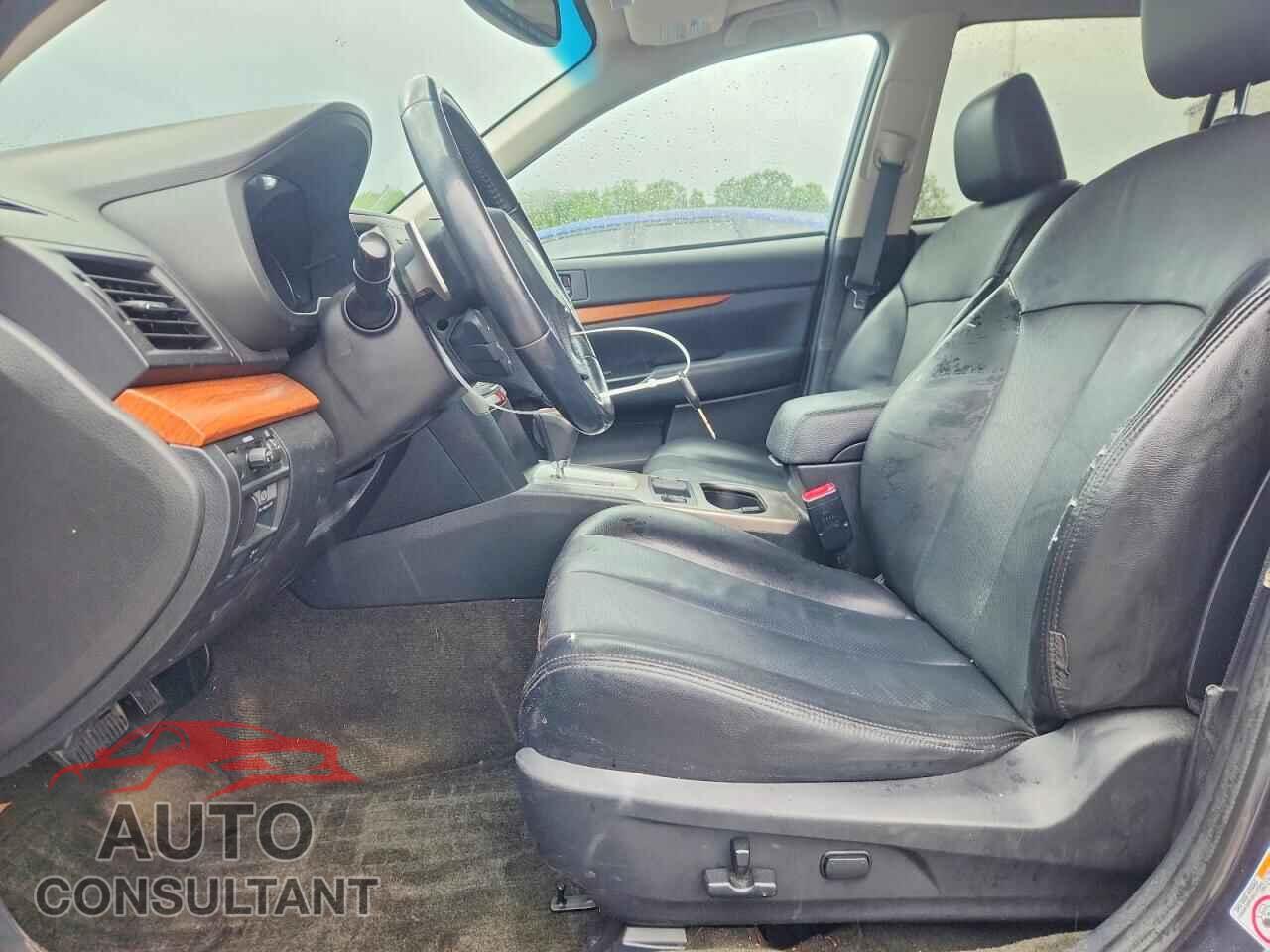 SUBARU OUTBACK 2013 - 4S4BRBKC9D3321603
