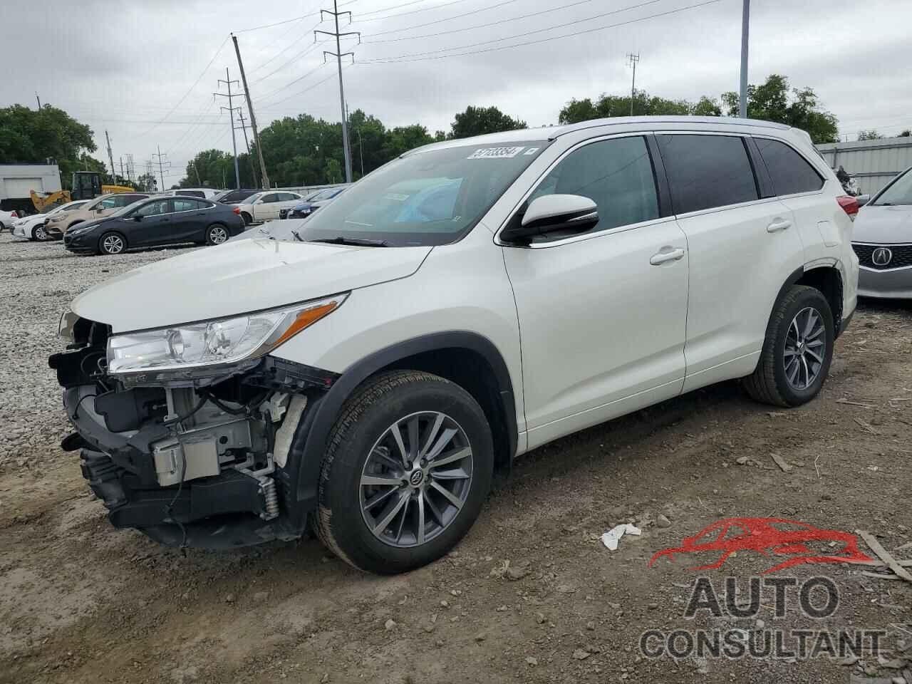 TOYOTA HIGHLANDER 2018 - 5TDJZRFH3JS556491