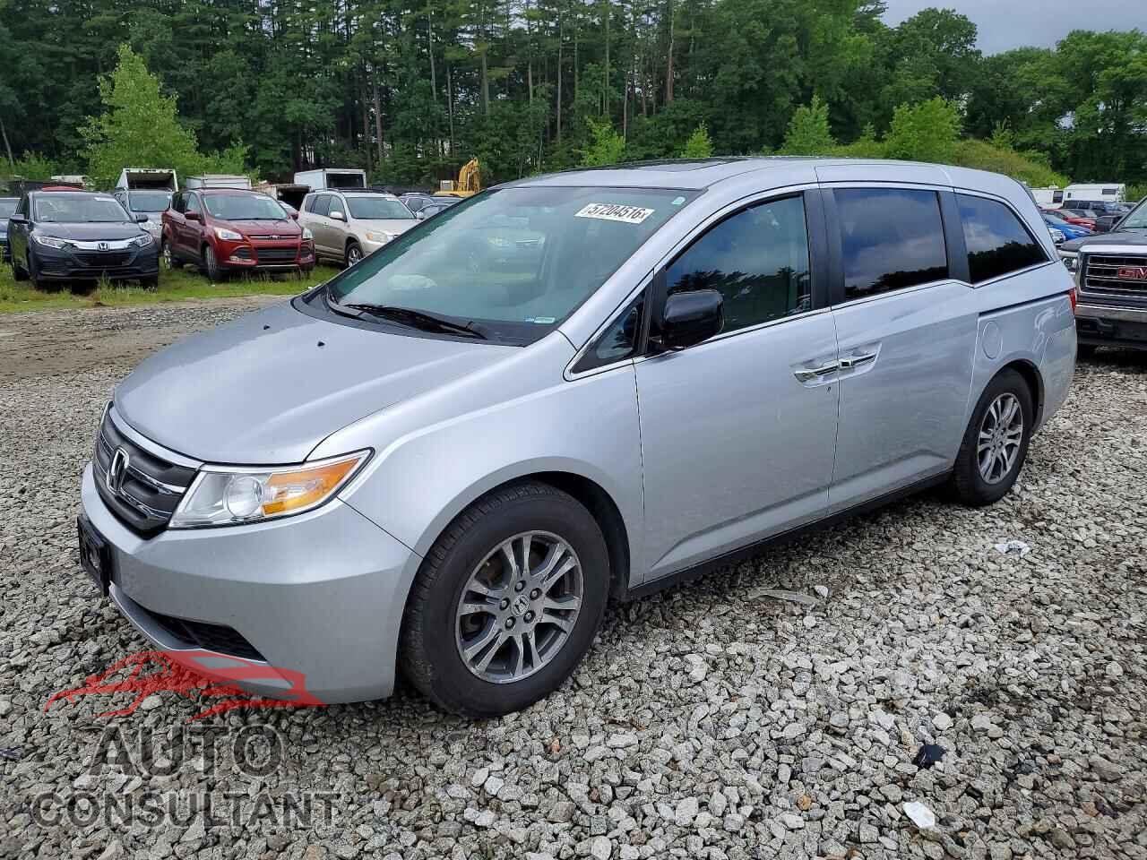 HONDA ODYSSEY 2013 - 5FNRL5H67DB030138