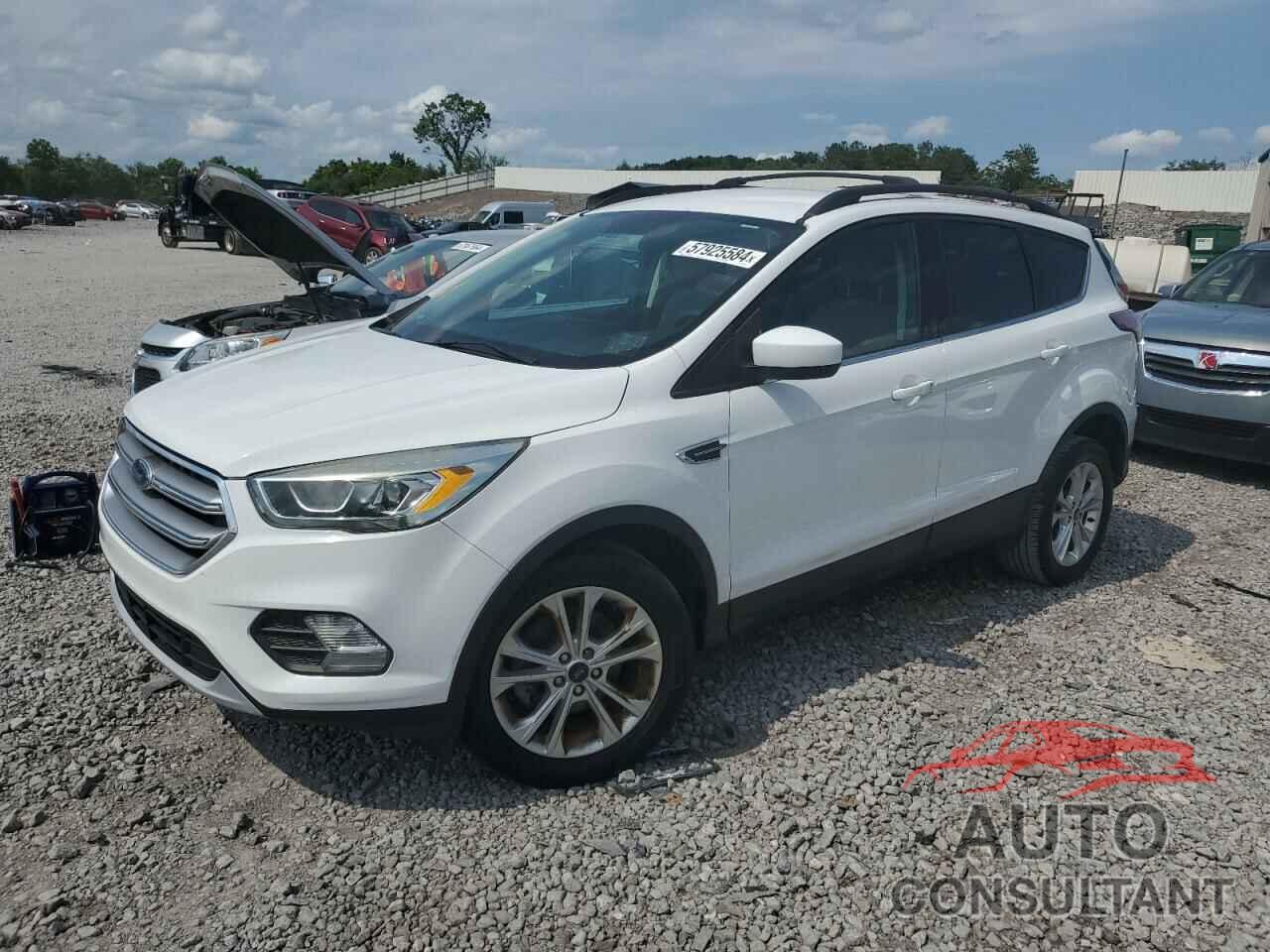 FORD ESCAPE 2017 - 1FMCU0GD8HUC06810