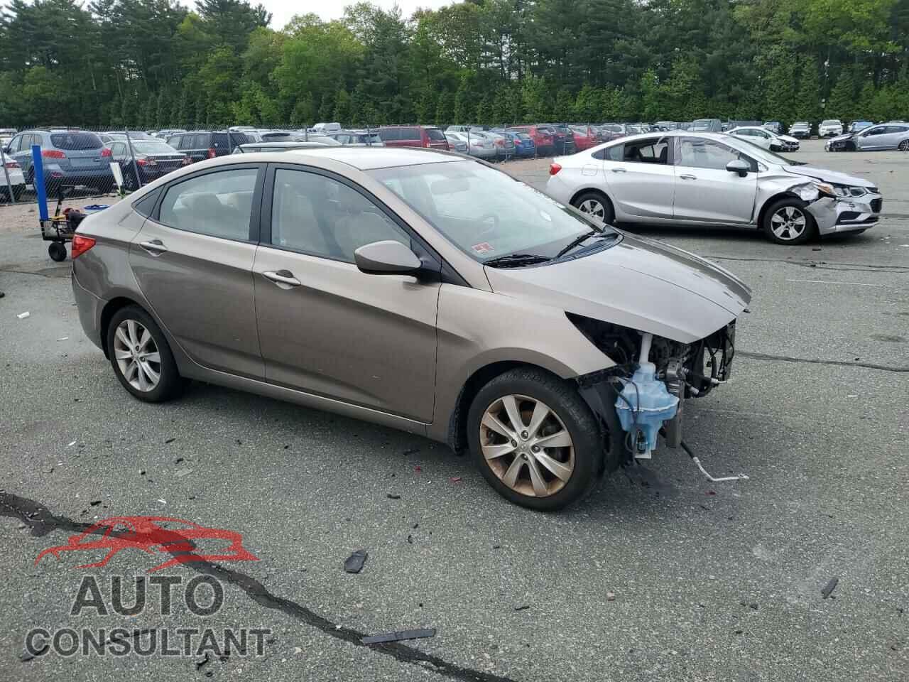HYUNDAI ACCENT 2013 - KMHCU4AEXDU354573