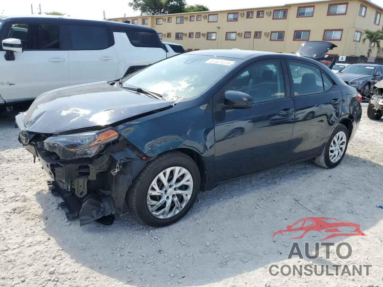 TOYOTA COROLLA 2018 - 5YFBURHE3JP743311