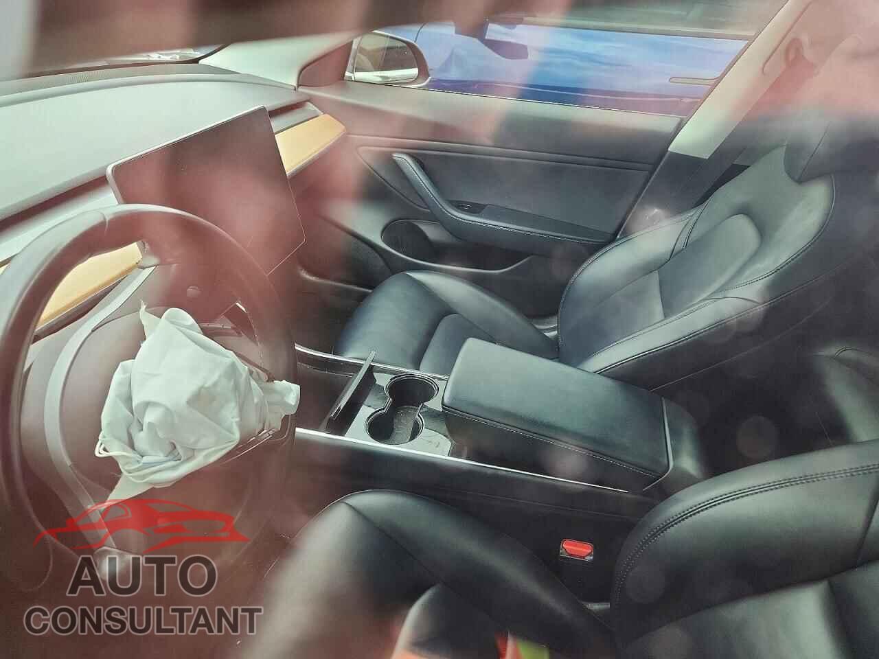 TESLA MODEL 3 2019 - 5YJ3E1EB3KF191688