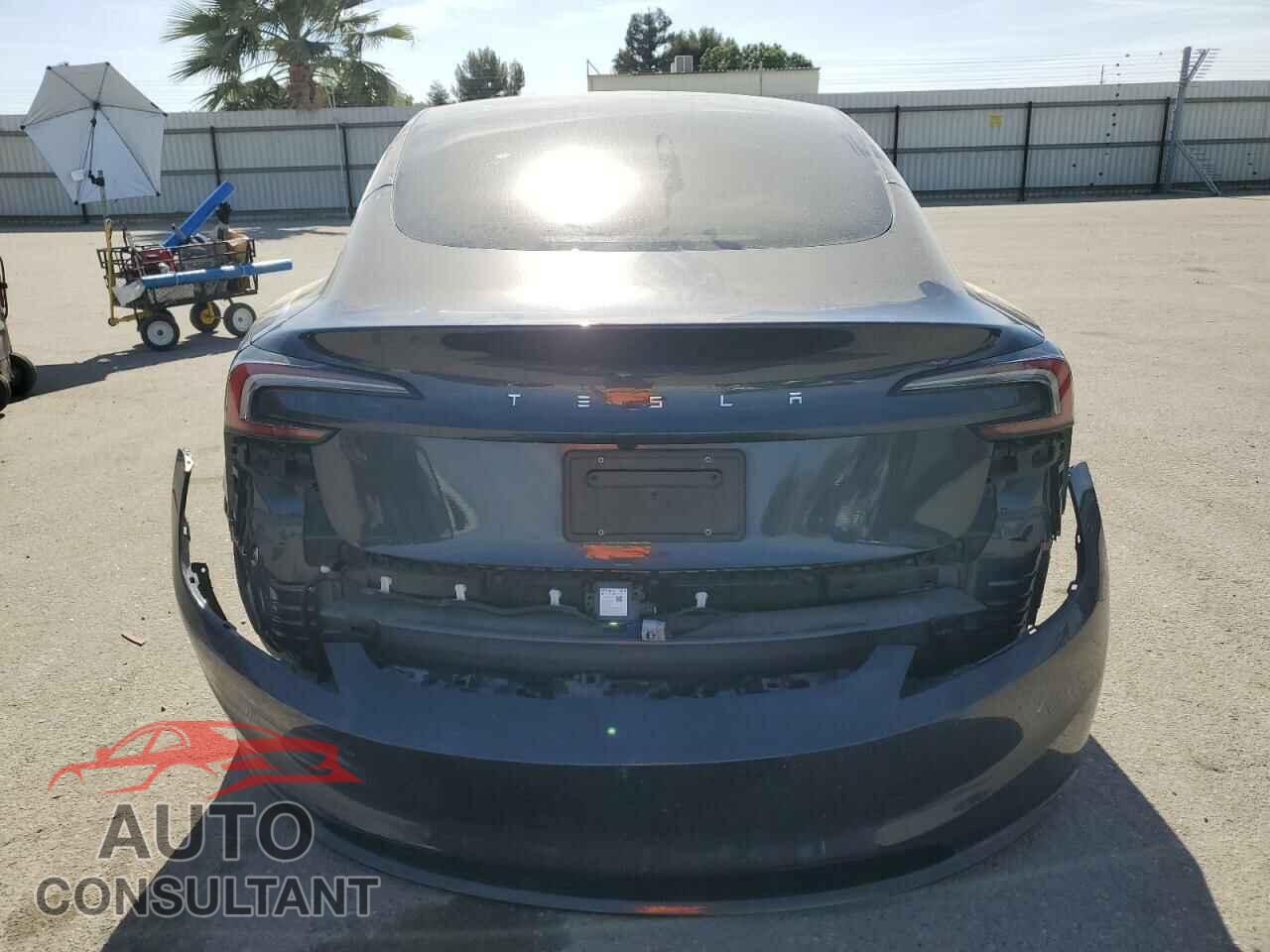 TESLA MODEL 3 2024 - 5YJ3E1EAXRF750705
