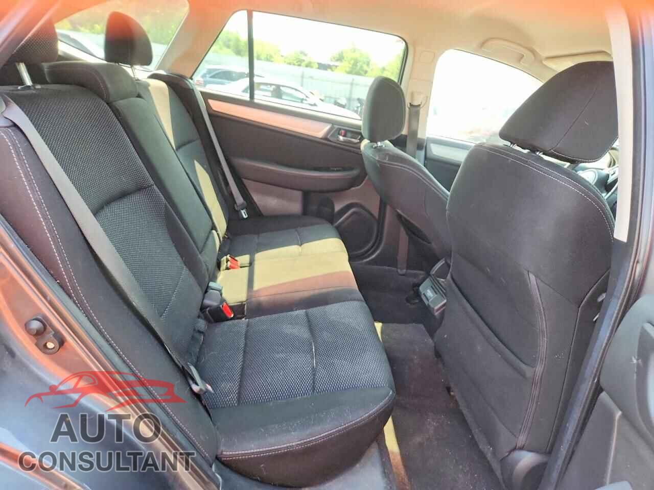 SUBARU OUTBACK 2018 - 4S4BSACC2J3286377