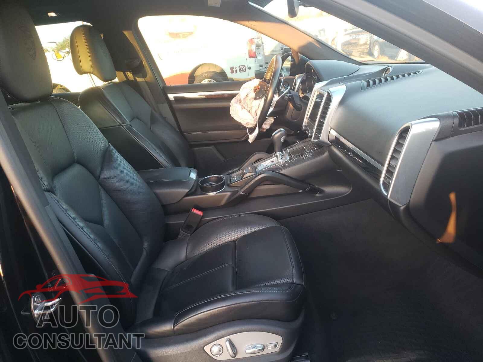 PORSCHE CAYENNE 2017 - WP1AE2A26HLA69334