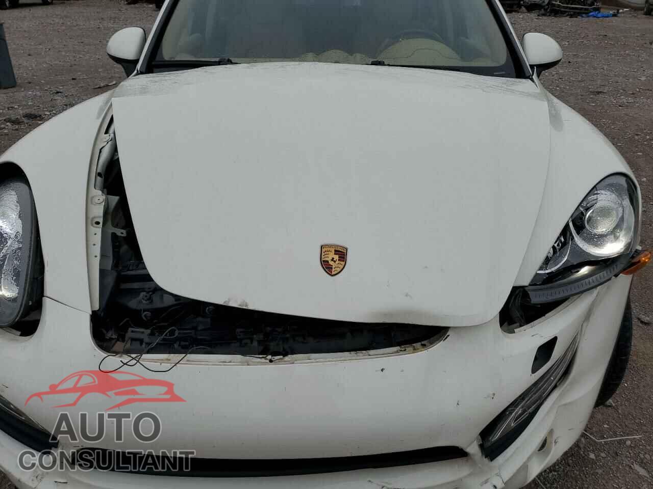 PORSCHE CAYENNE 2011 - WP1AB2A26BLA43543