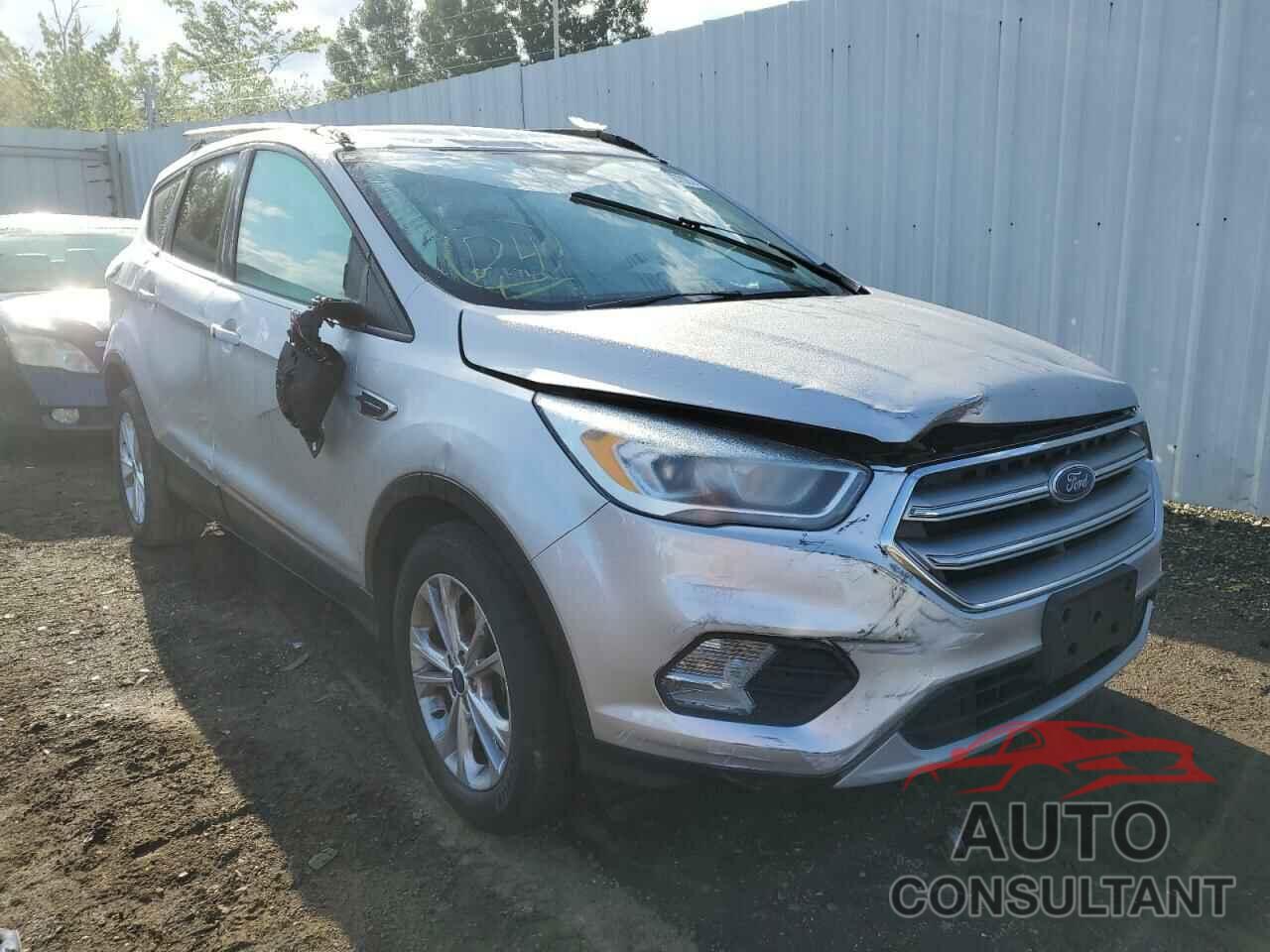 FORD ESCAPE 2017 - 1FMCU0GD2HUA11804