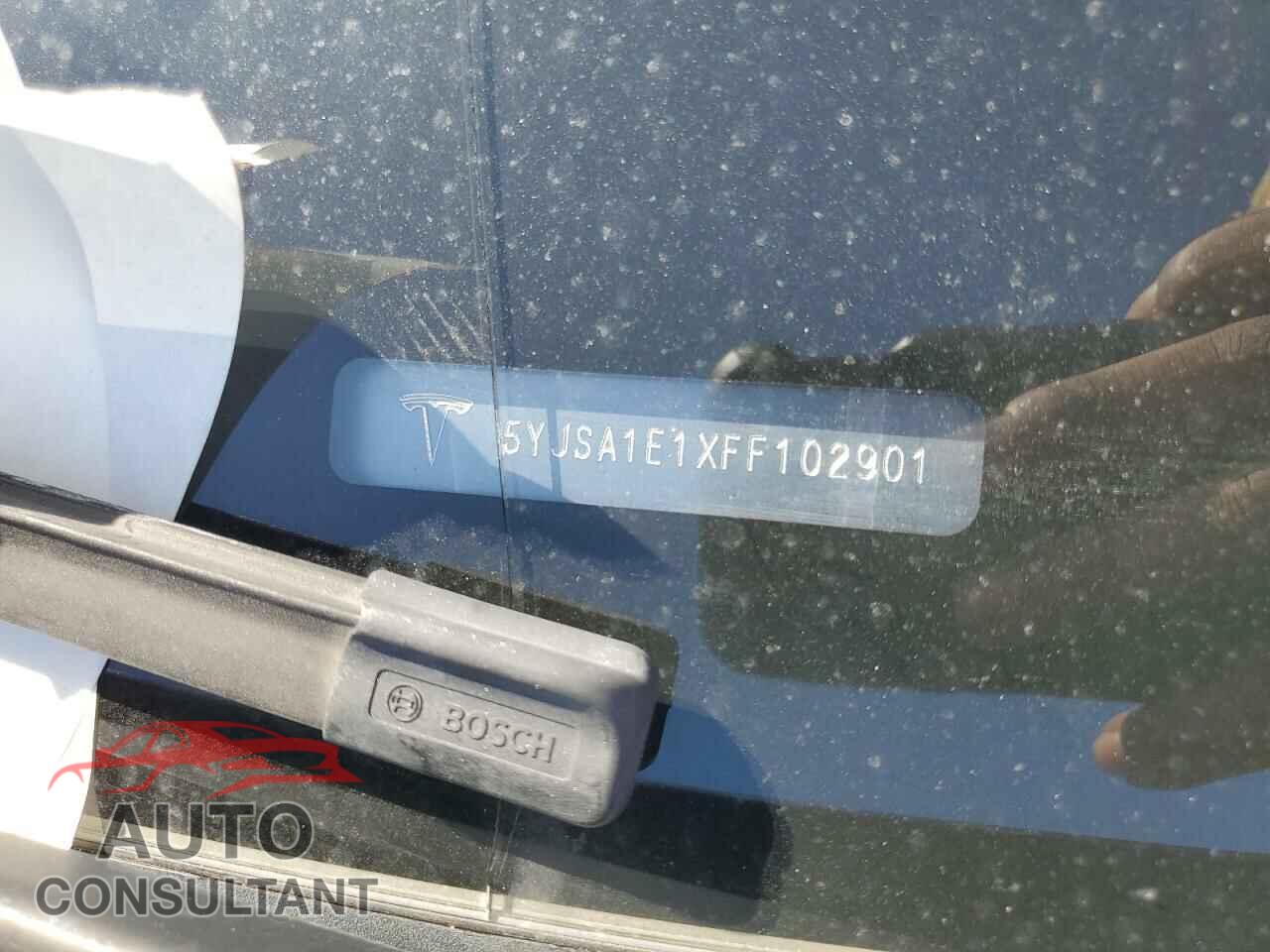 TESLA MODEL S 2015 - 5YJSA1E1XFF102901
