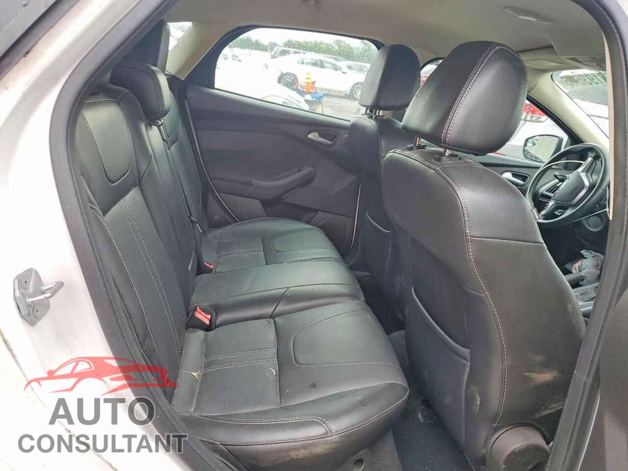 FORD FOCUS 2014 - 1FADP3N25EL183156