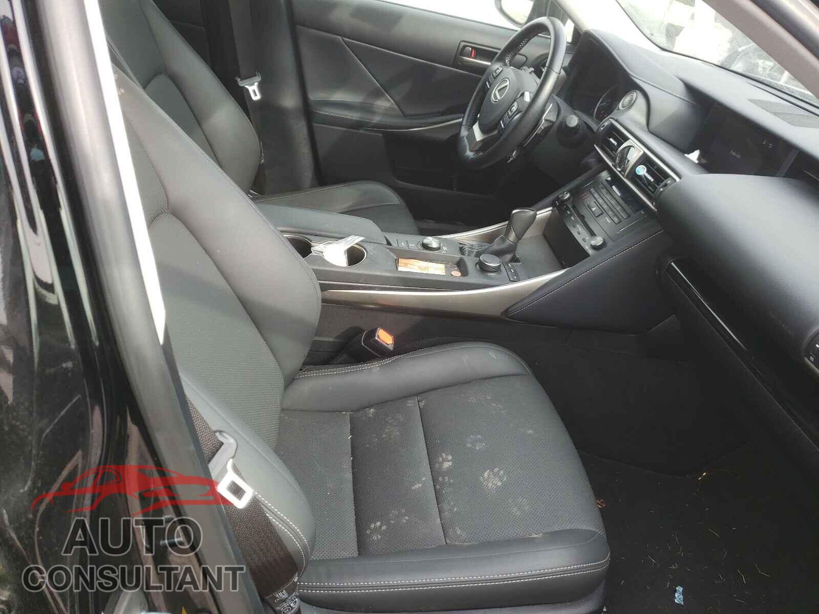 LEXUS IS 2017 - JTHBA1D26H5041821