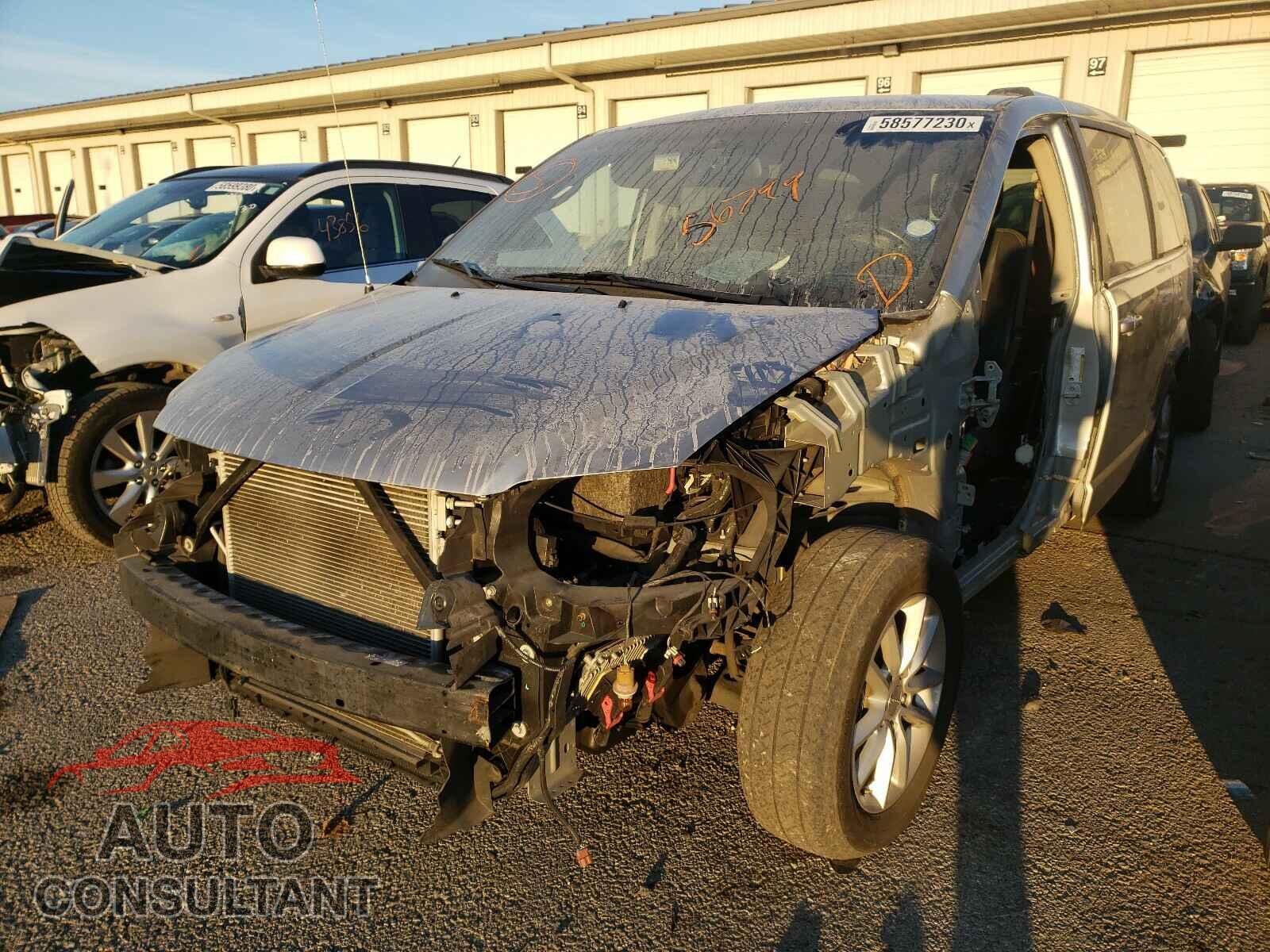 DODGE GRAND CARA 2018 - 2C4RDGCG0JR249659