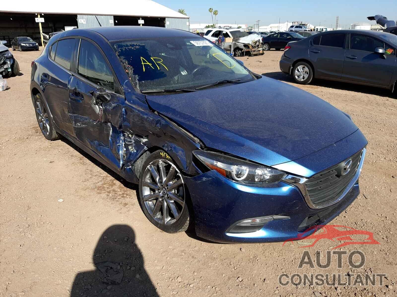 MAZDA 3 2018 - 3MZBN1L39JM226541