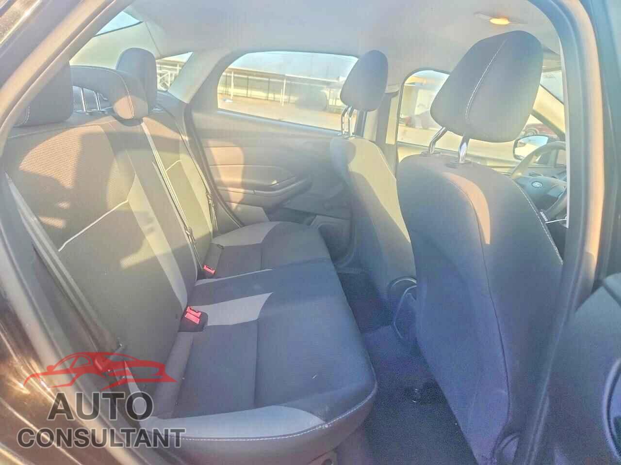 FORD FOCUS 2014 - 1FADP3E28EL348634
