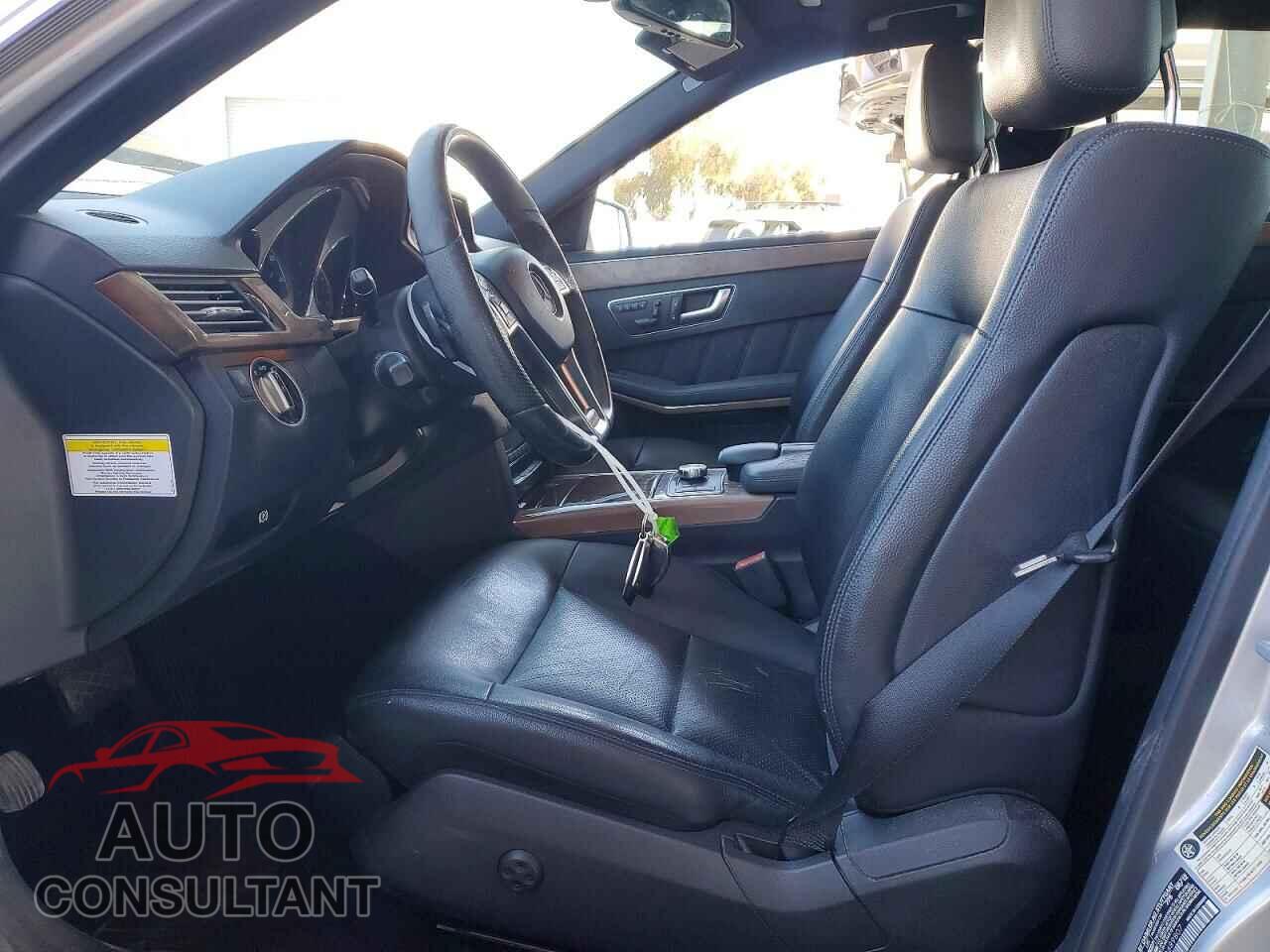 MERCEDES-BENZ E-CLASS 2013 - WDDHF5KBXDA689807