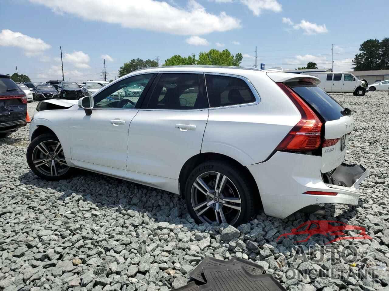 VOLVO XC60 2021 - YV4102RK0M1723848