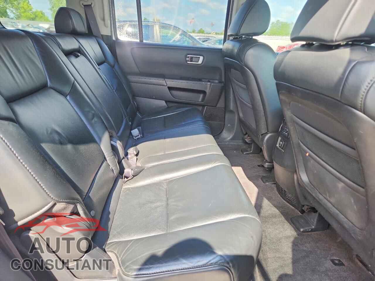 HONDA PILOT 2011 - 5FNYF4H57BB061813