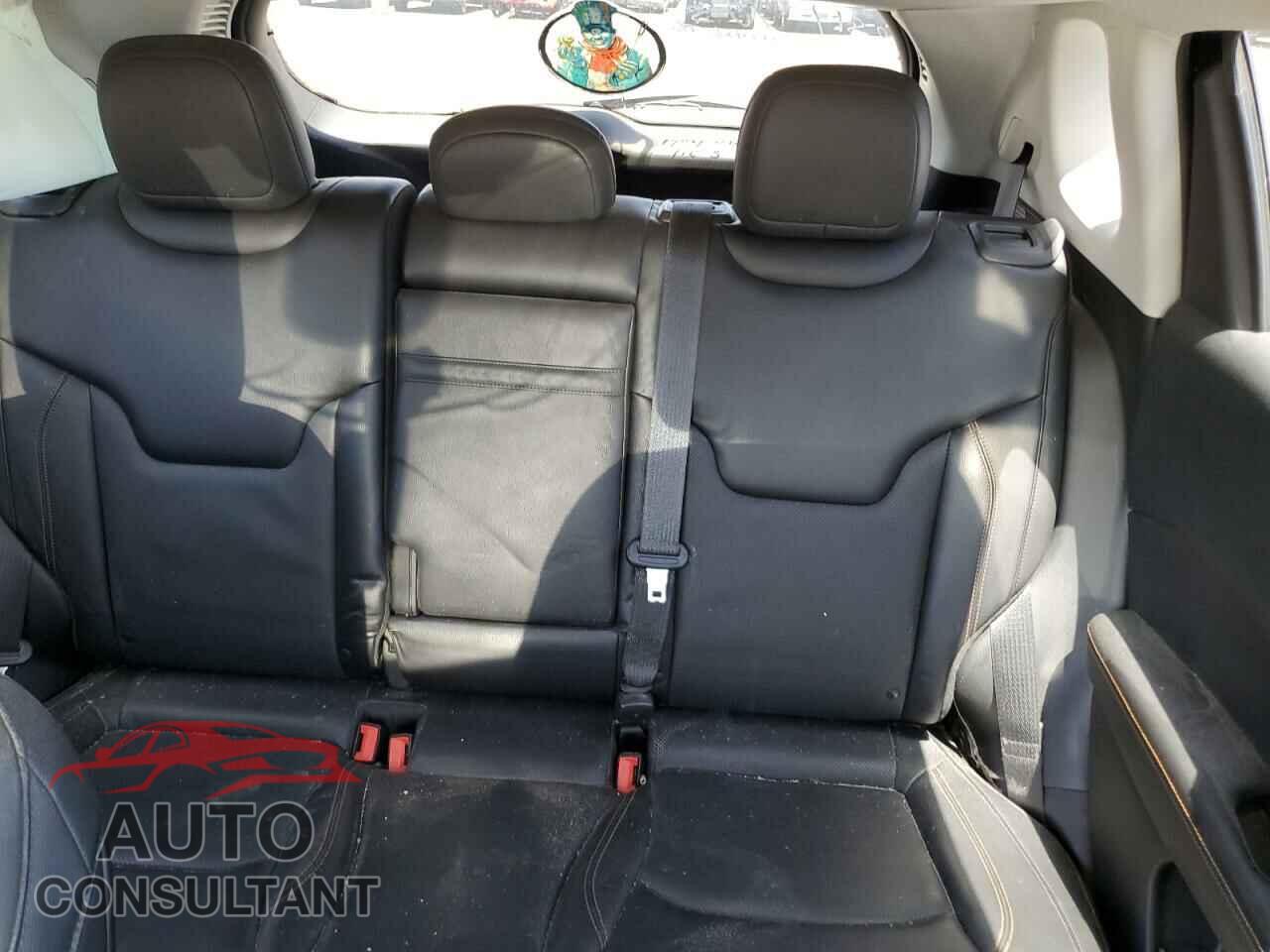 JEEP COMPASS 2017 - 3C4NJDCB7HT688908