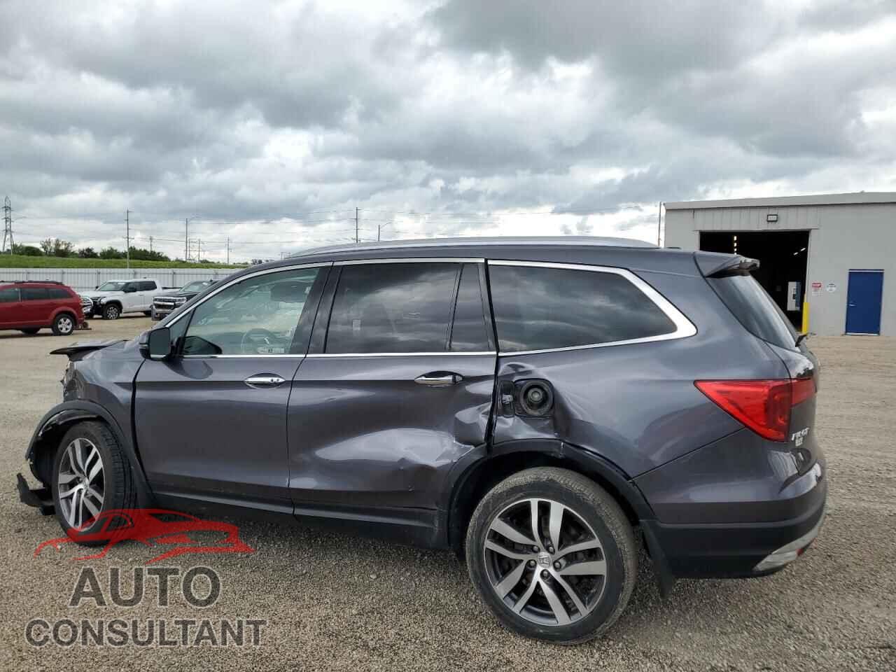 HONDA PILOT 2018 - 5FNYF6H09JB013454