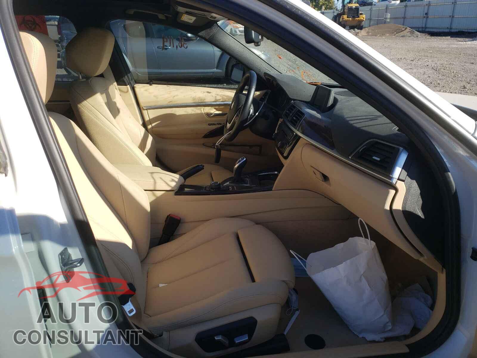 BMW 3 SERIES 2016 - WBA8E3G55GNU01772
