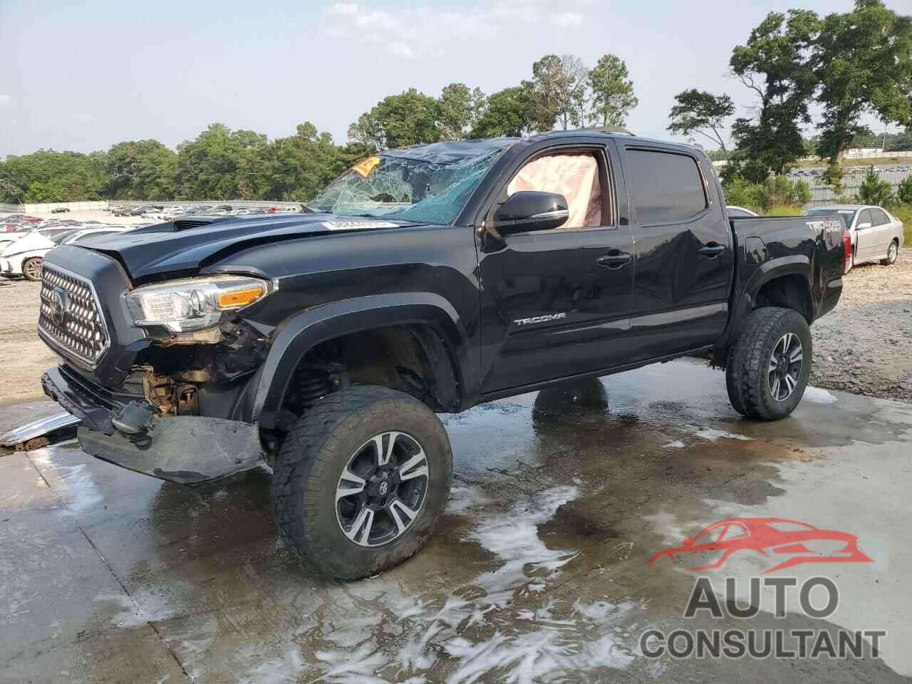 TOYOTA TACOMA 2018 - 3TMCZ5AN1JM144312