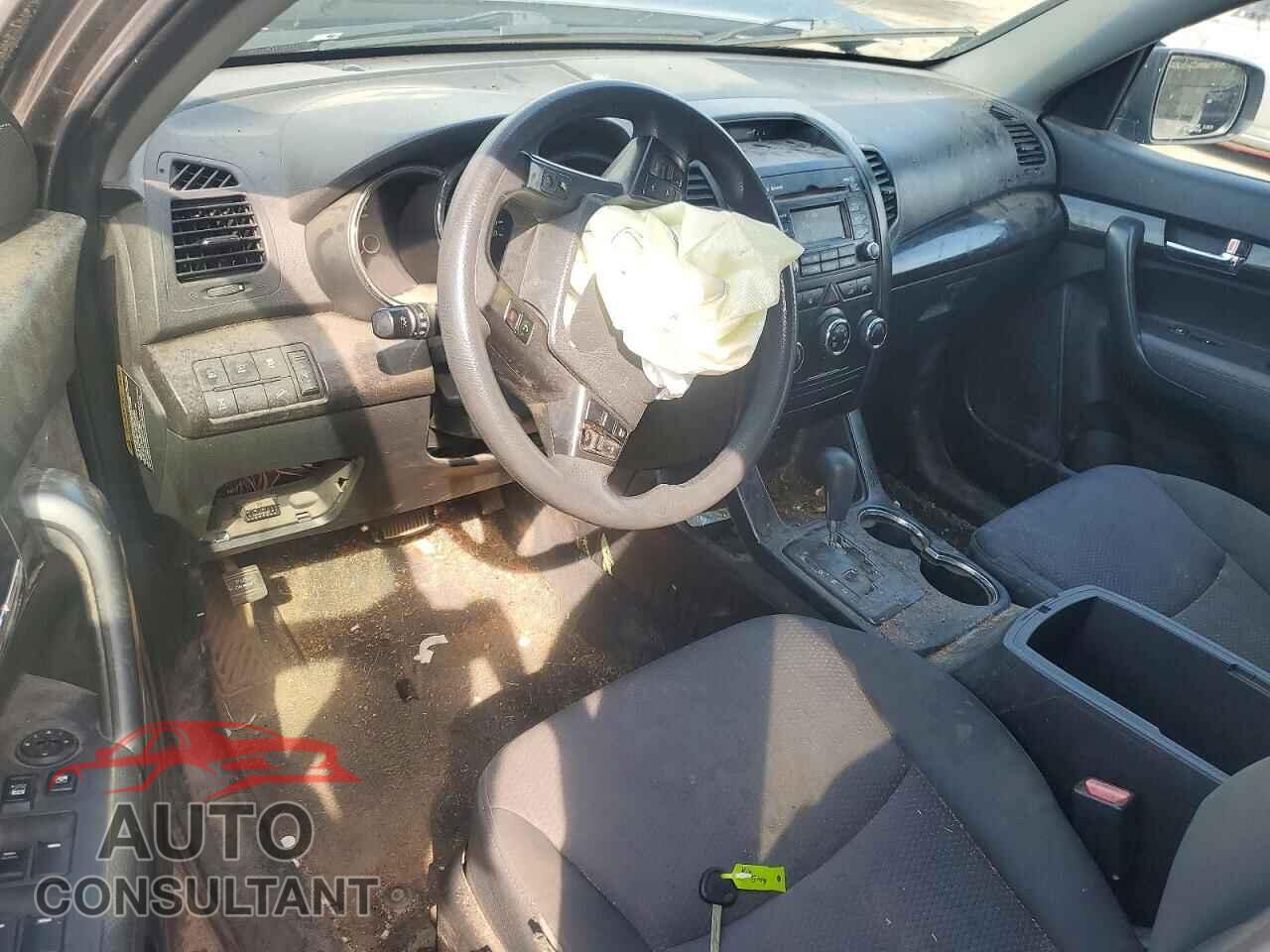 KIA SORENTO 2011 - 5XYKTCA19BG099620