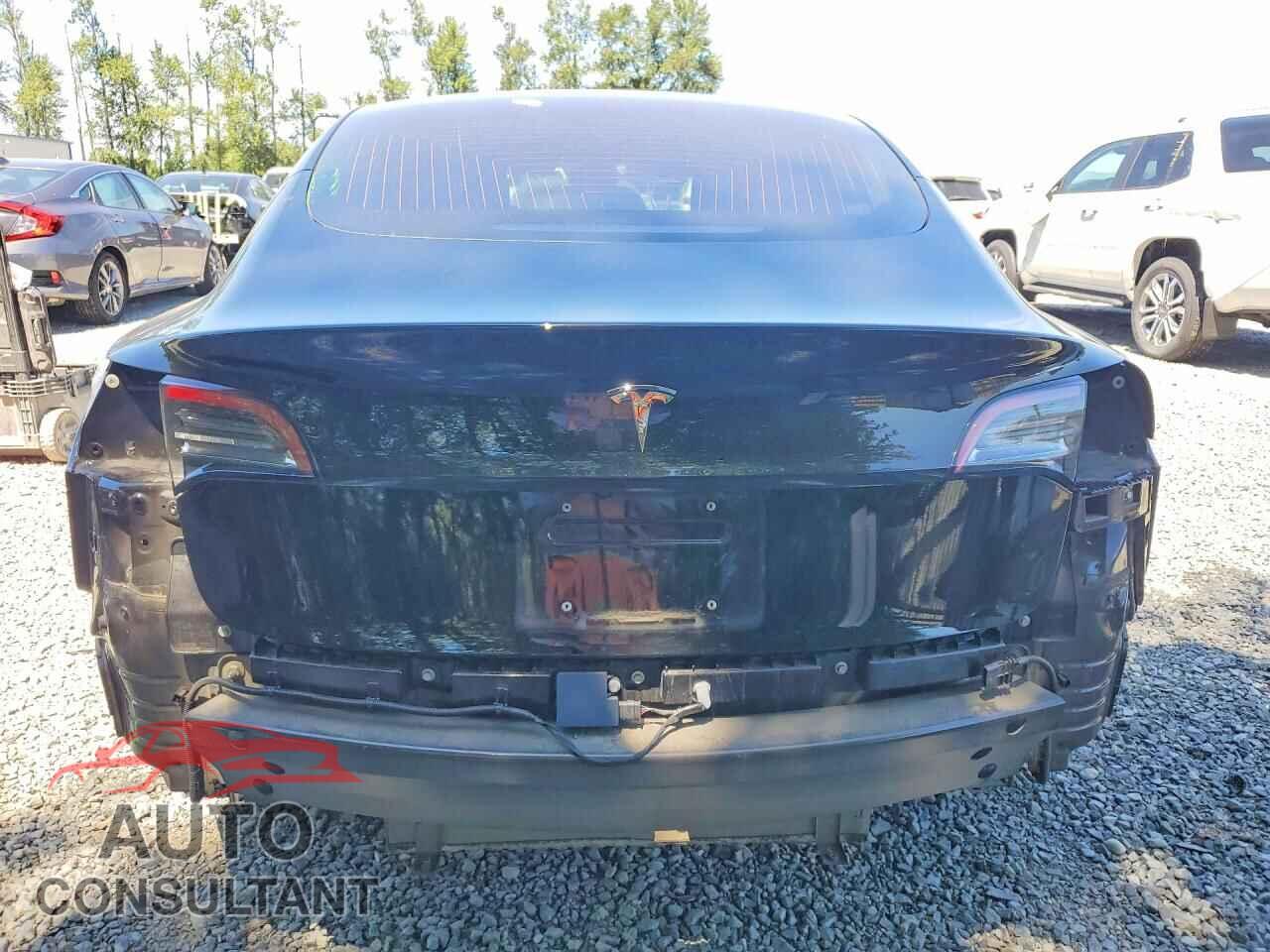 TESLA MODEL 3 2018 - 5YJ3E1EA6JF013912