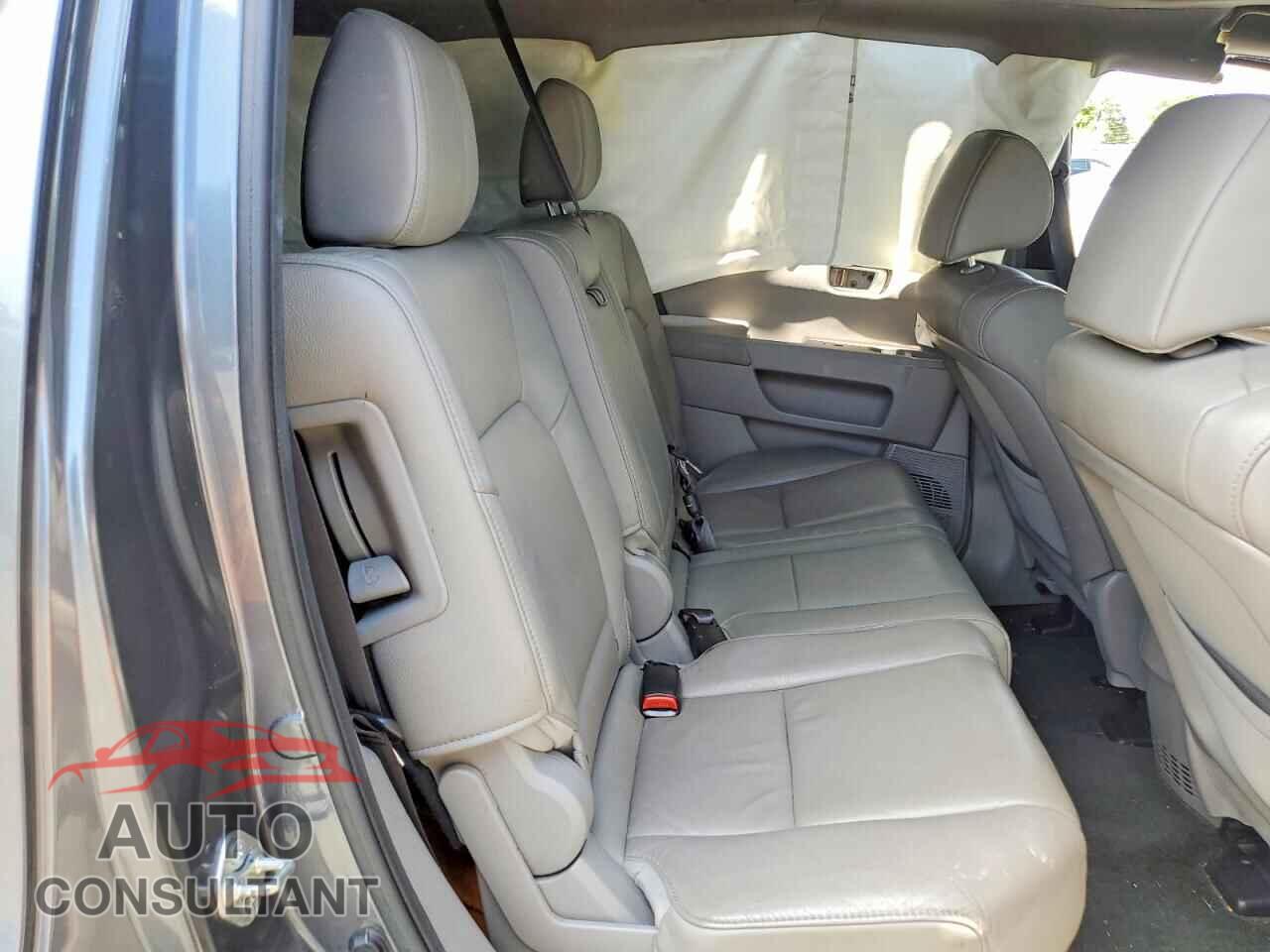 HONDA PILOT 2013 - 5FNYF3H52DB033916