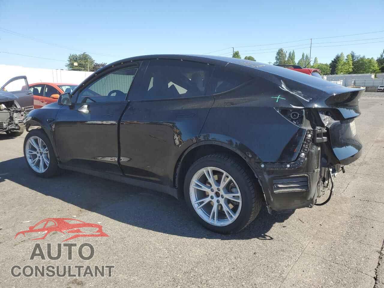 TESLA MODEL Y 2023 - 7SAYGDEE9PF647134