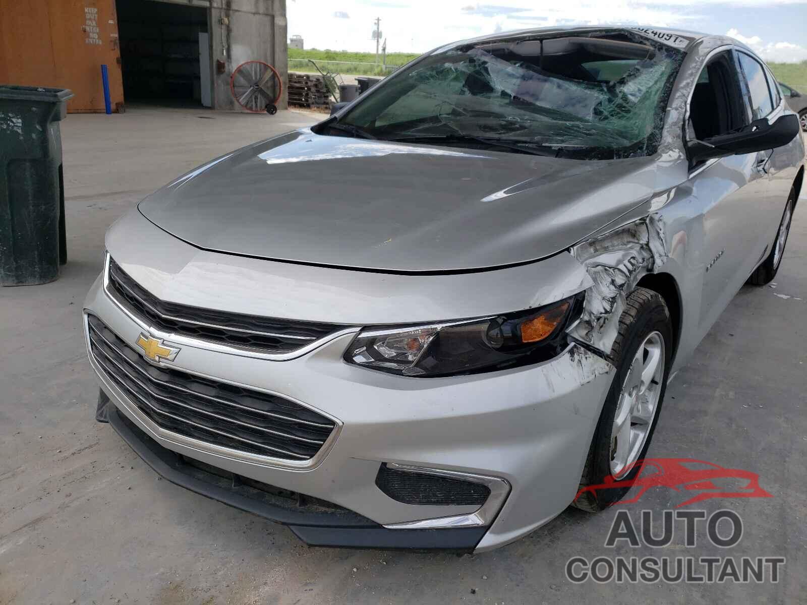 CHEVROLET MALIBU 2018 - 1G1ZB5ST8JF182785