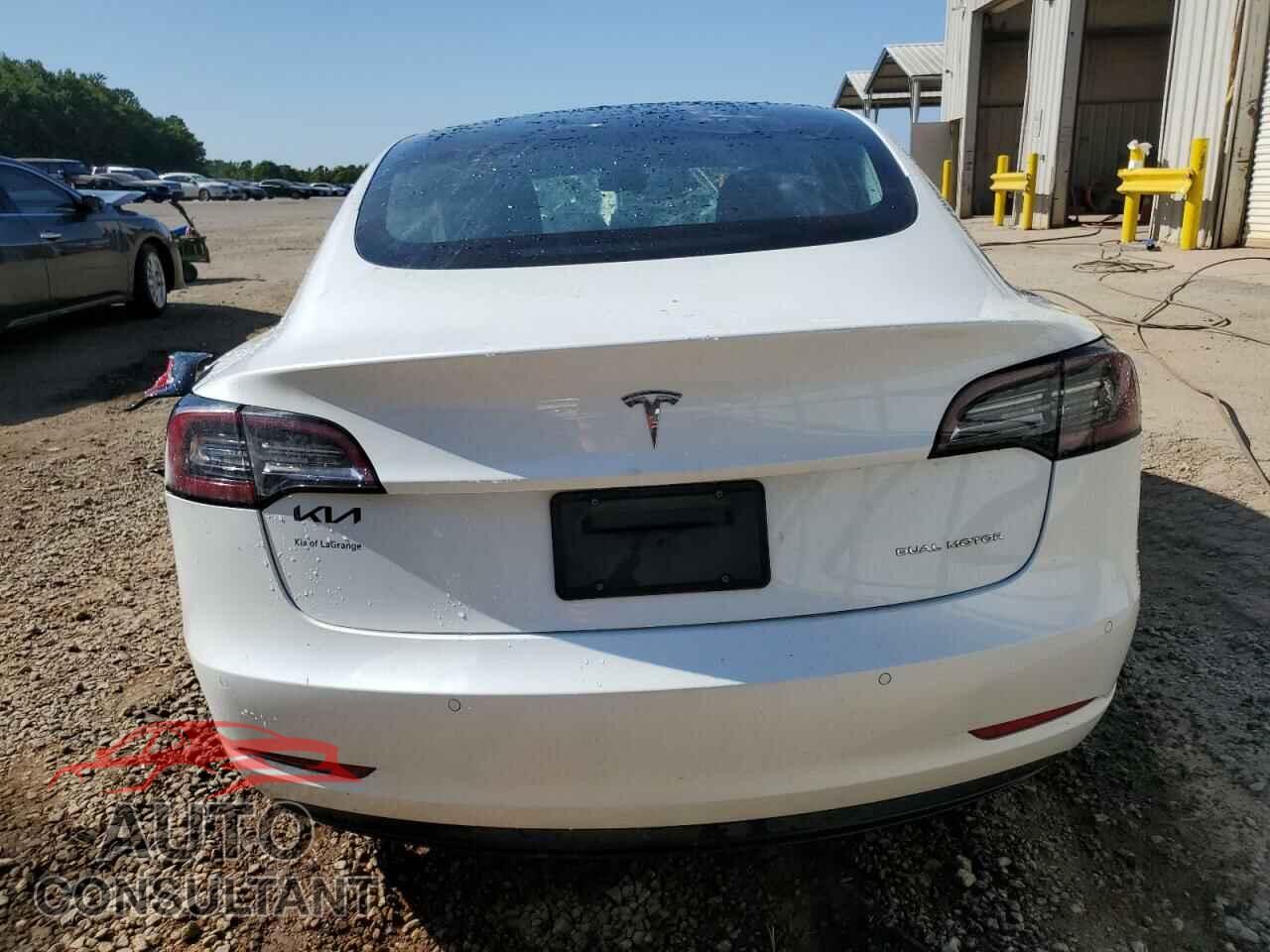TESLA MODEL 3 2022 - 5YJ3E1EB3NF103078