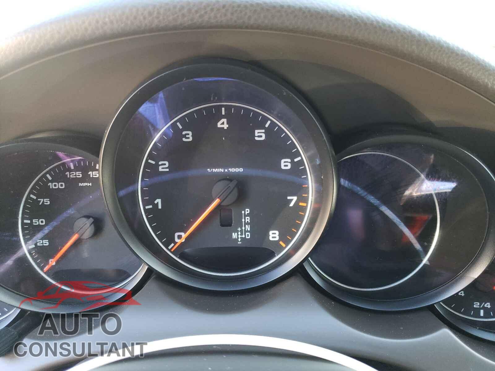 PORSCHE CAYENNE 2016 - WP1AA2A26GKA38214