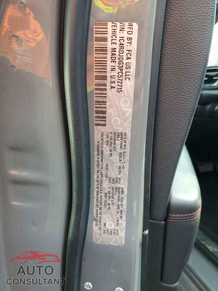 DODGE DURANGO 2023 - 1C4RDJDG3PC572715