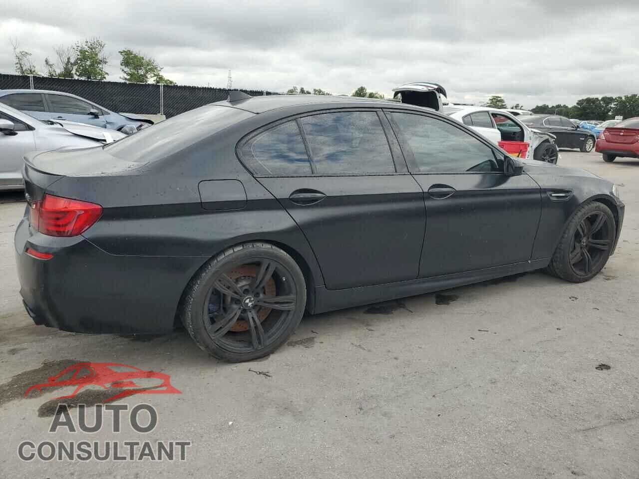 BMW M5 2013 - WBSFV9C57DD096739