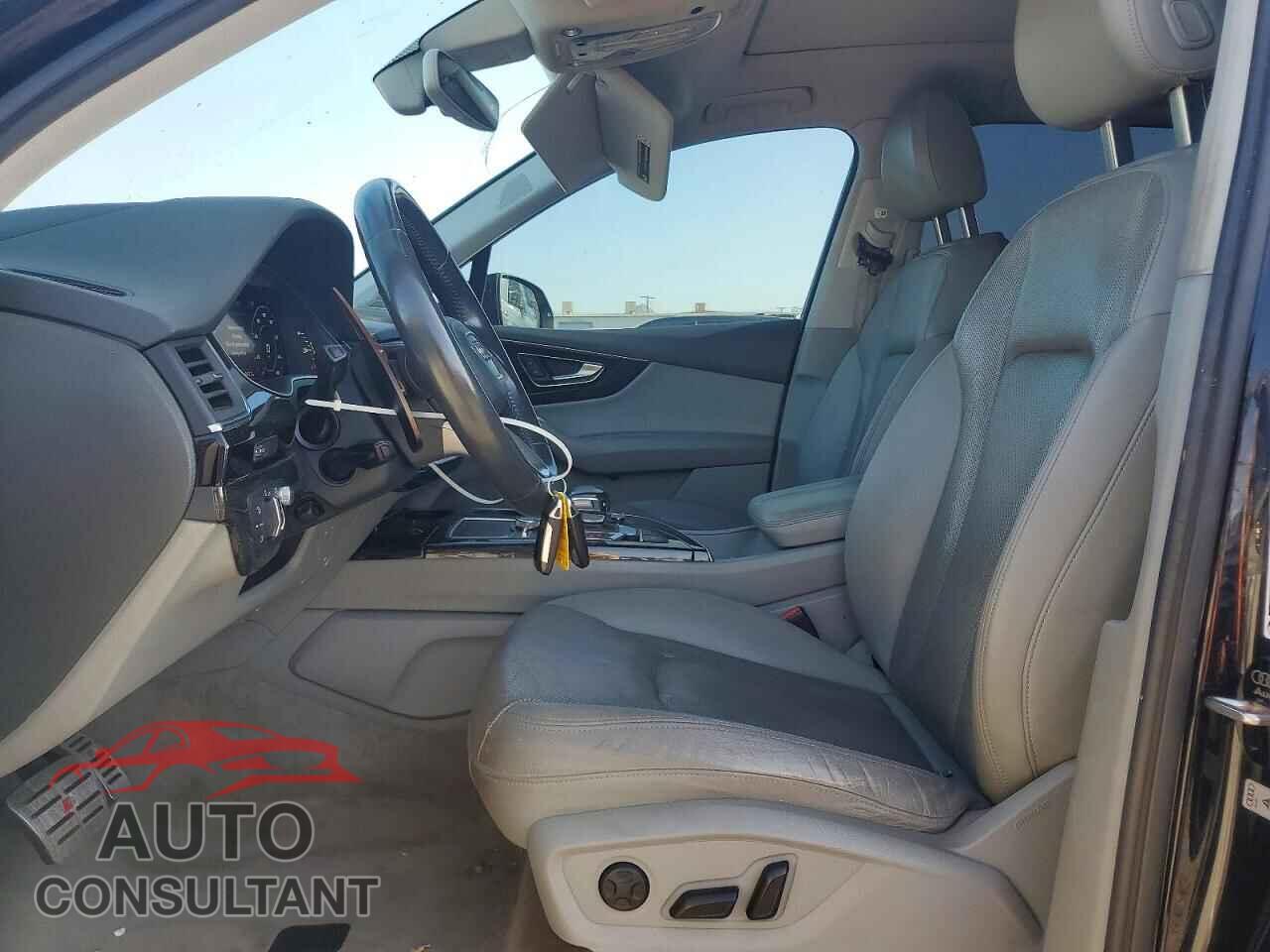 AUDI Q7 2017 - WA1VABF75HD006376