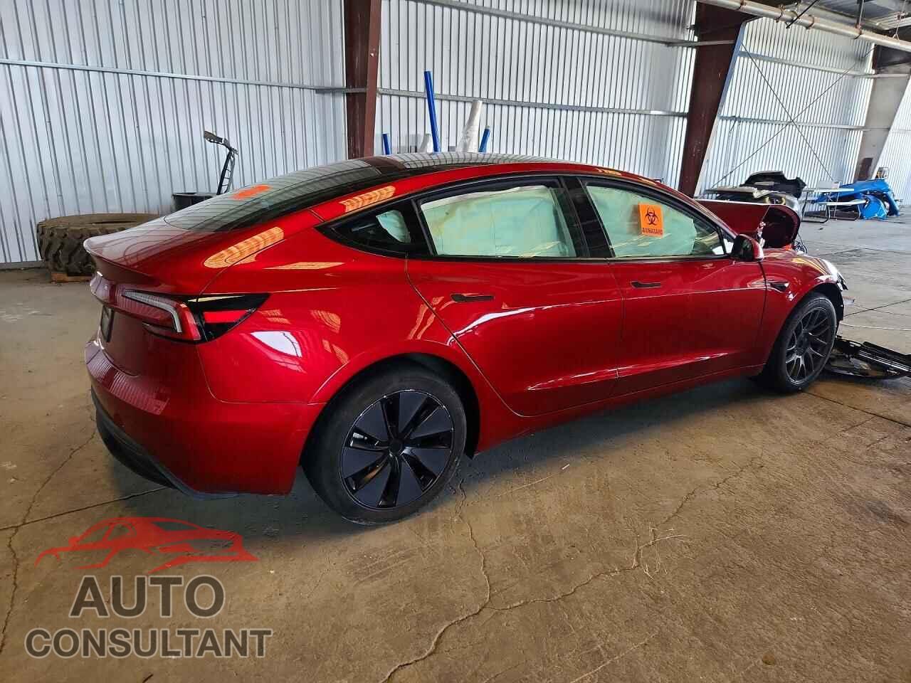 TESLA MODEL 3 2025 - 5YJ3E1EA2SF986576