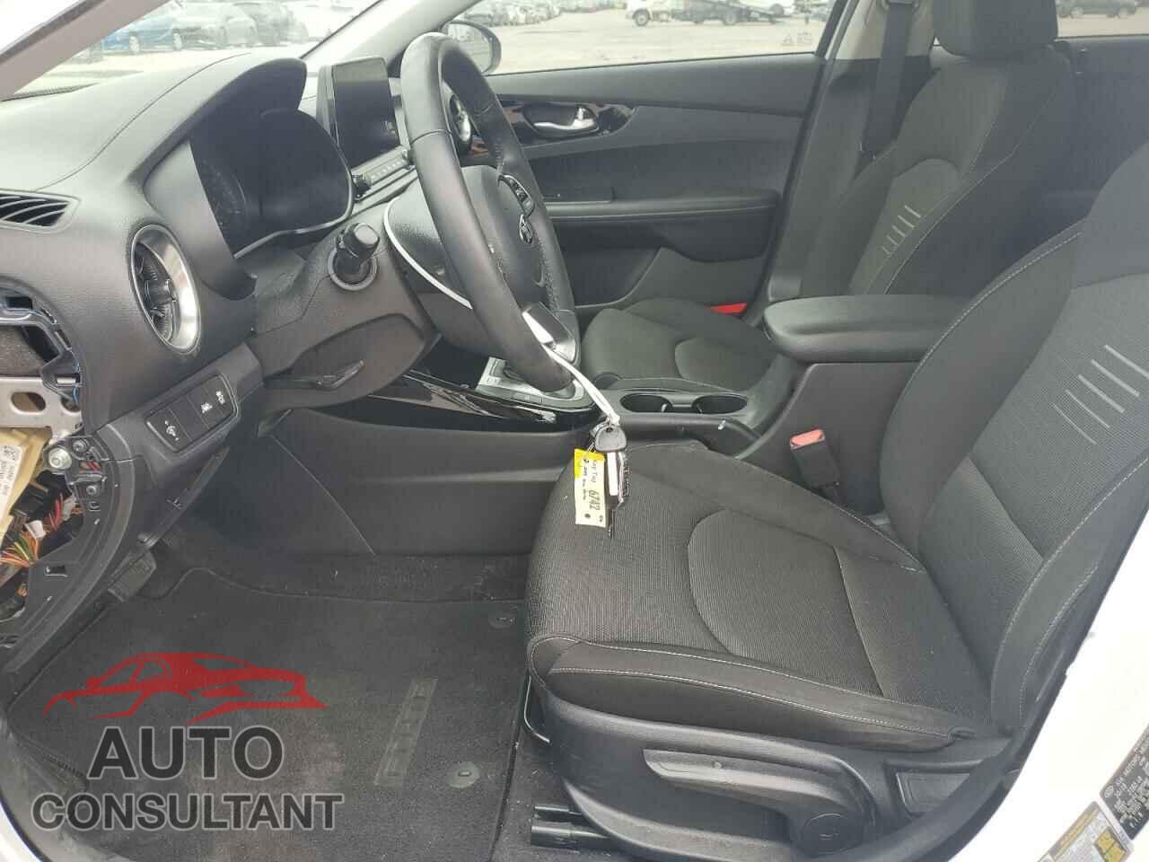 KIA FORTE 2019 - 3KPF34AD1KE044223