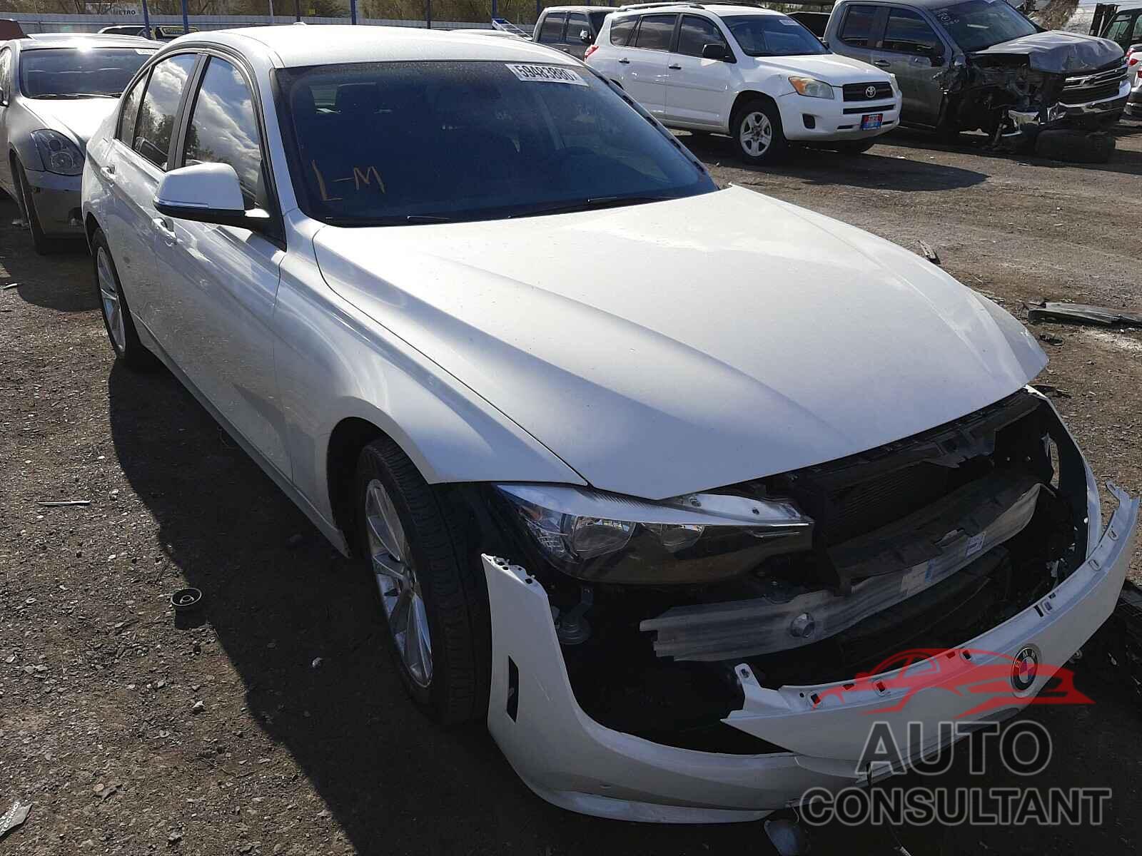 BMW 3 SERIES 2017 - WBA8E1G3XHNU16322