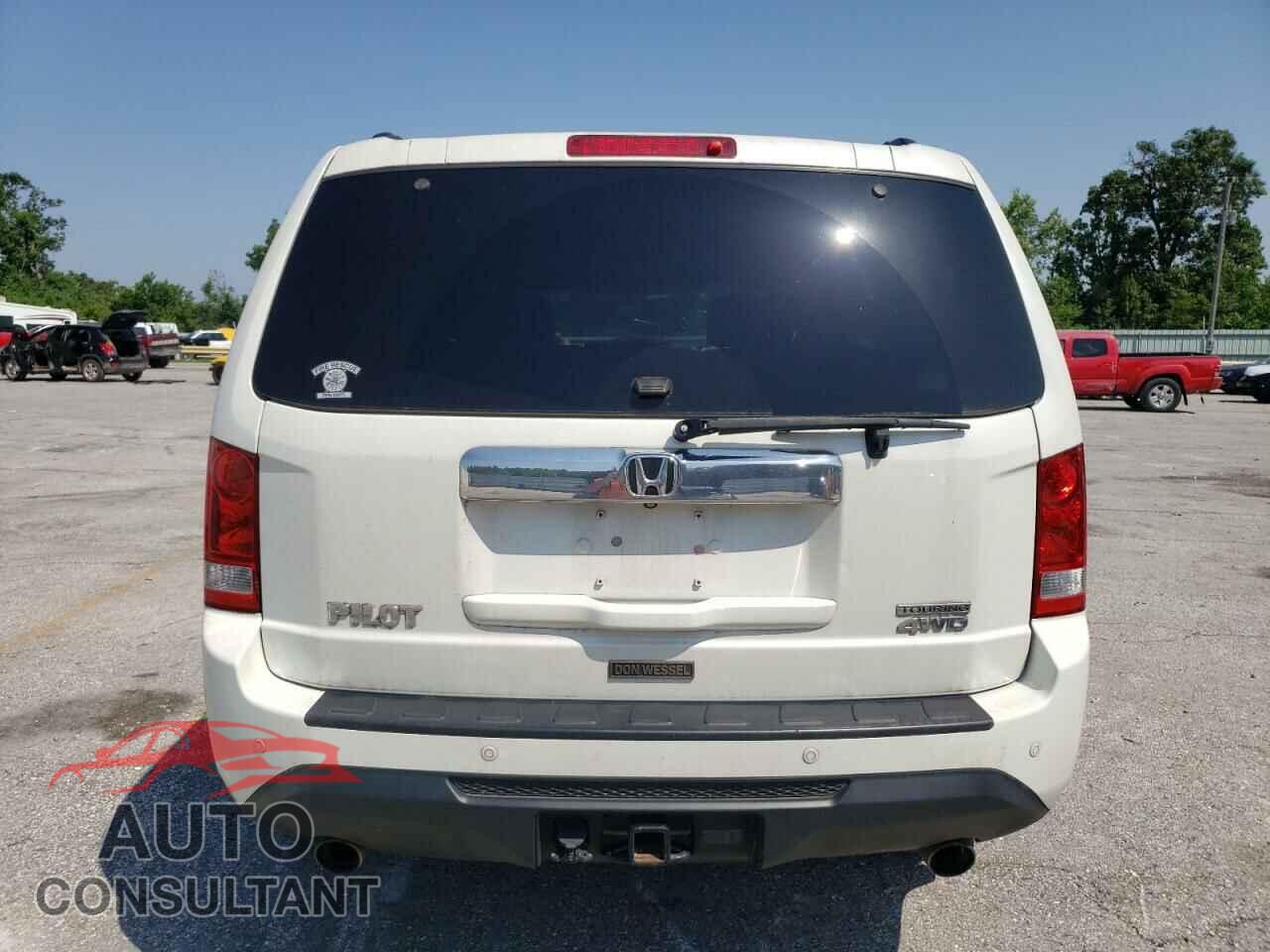 HONDA PILOT 2014 - 5FNYF4H91EB002103