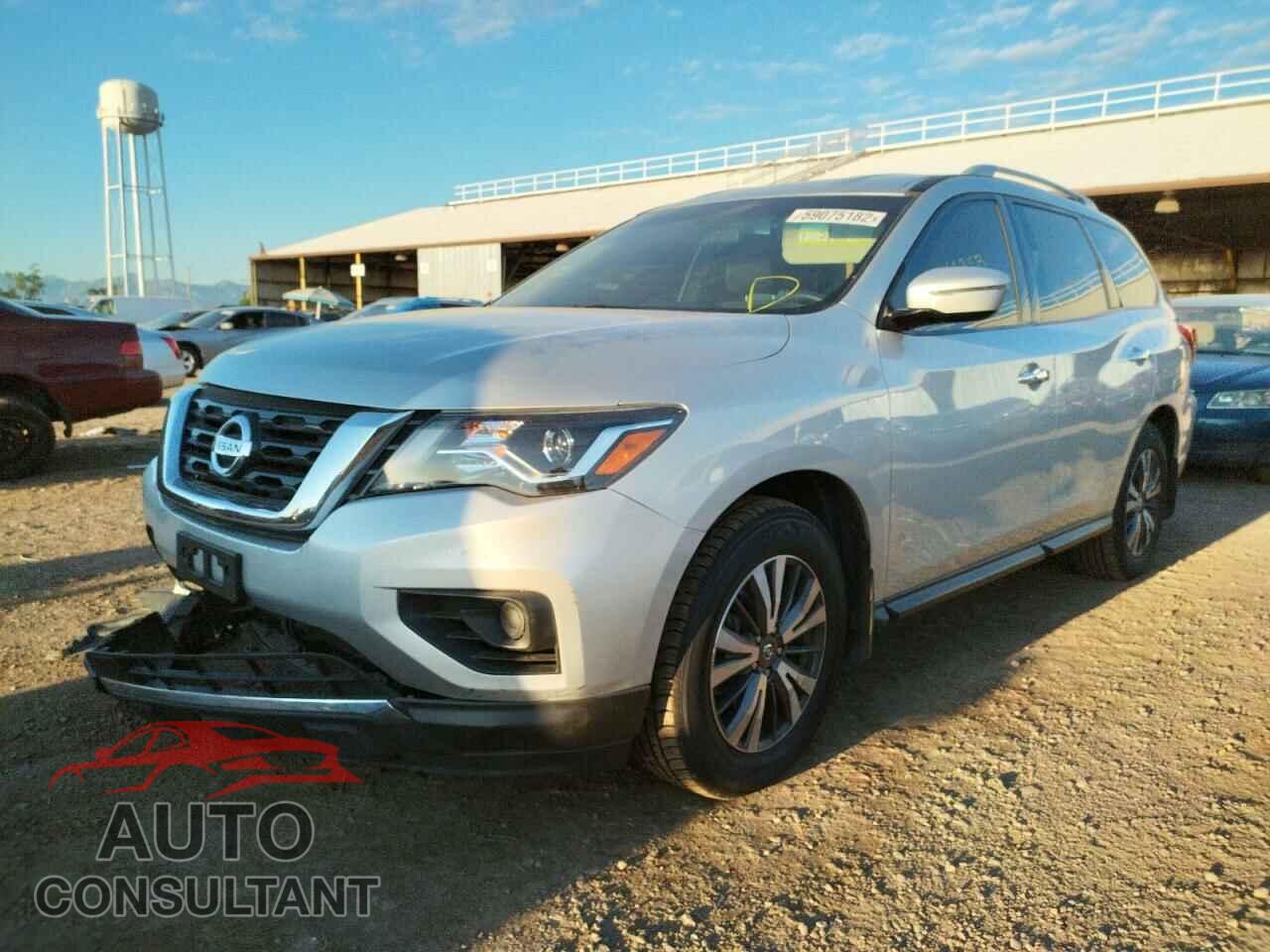 NISSAN PATHFINDER 2017 - 5N1DR2MM8HC692661
