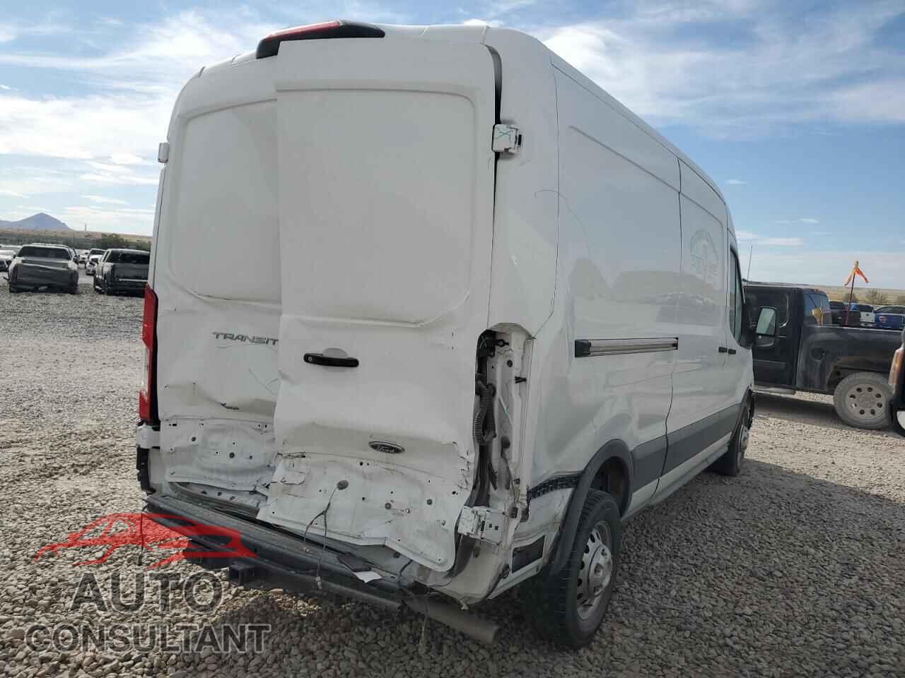 FORD TRANSIT 2023 - 1FTBR2C8XPKC00572